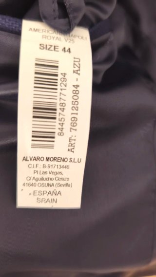Americana nueva de  Álvaro Moreno