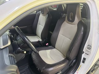 Toyota iQ 1.0 68cv | Etiqueta C - Ideal Ciudad