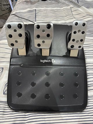 Volante Logitech Xbox/PC