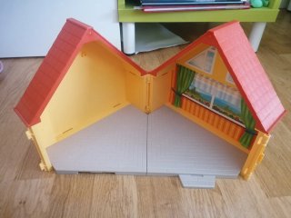 Casa Muñecas Playmobil y casa maleta de vacaciones