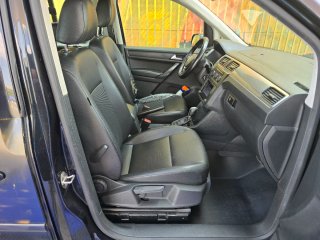 Volkswagen Caddy 2.0 tdi 150 cv 7 plz pegatina c 2
