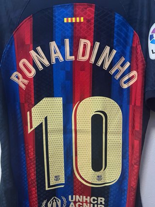 Camiseta FC Barcelona 2022 edición Rosalia