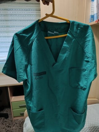 2 Batas Blancas Médico/Enfermero Talla 44