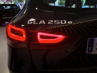 Mercedes-Benz GLA GLA 250 e