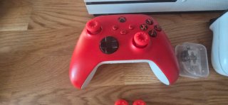 Xbox One S con 2 controller