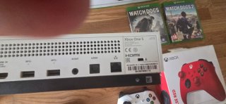 Xbox One S con 2 controller