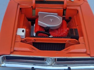 DODGE Charger "General Lee" - ERTL - Scala 1/18