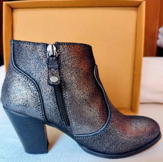 Botines Gioseppo grises metalizados