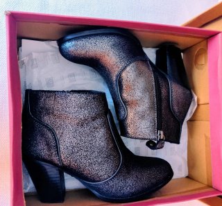 Botines Gioseppo grises metalizados