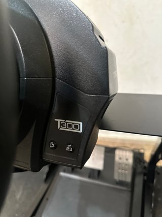 Volante Thrustmaster T300 RS