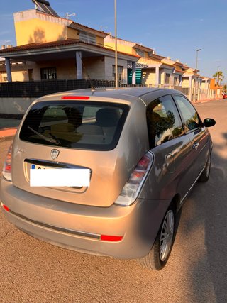 Lancia Ypsilon 2011