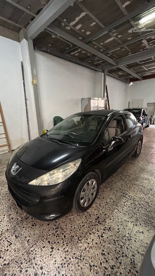 Peugeot 207 1.4 Gasolina X-Line – 2007 – 205.000 k