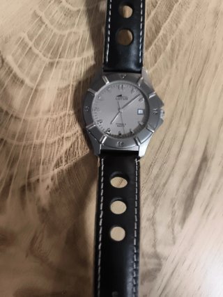 Lotus Titanium Quartz Cadete