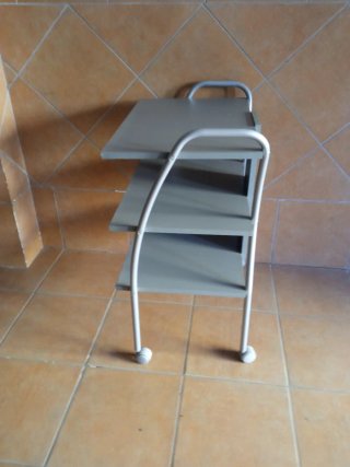 Mesa auxiliar 3 estantes con ruedas