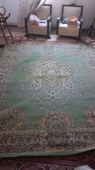 Alfombra antigua de lana