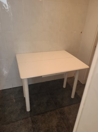 Mesa de cocina blanca extensible