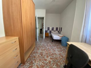 Alquilo habitacion en Madrid visita Papa