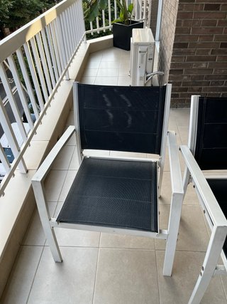 Juego exterior: 2 sillas, banco y mesa
