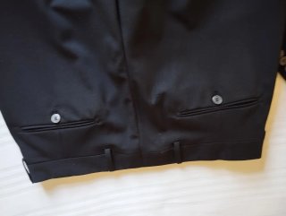 Completo uomo nero nuovo