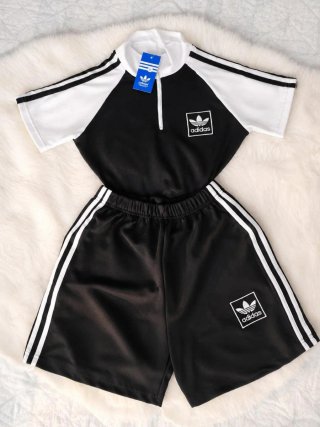 Conjunto sin marca de body y pantalón corto