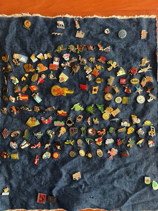 Colección de Pins Variados
