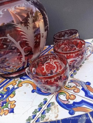 Ponchera y 6 tazze in cristallo rosso rubino