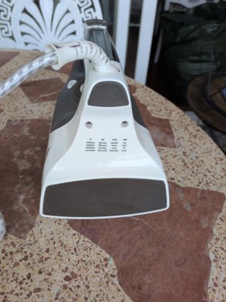 Plancha Taurus Geyser Titanium 2600