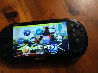 PS Vita Slim 2000 Negra con MicroSd 128gb