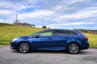 Toyota Avensis 2015