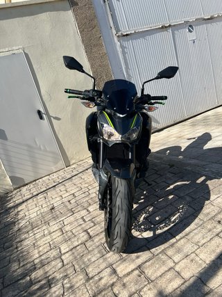 Kawasaki Z900 A2 Negra y Verde