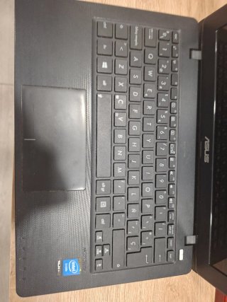 Ordenador portátil Asus negro
