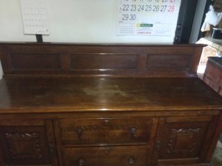 Mueble antiguo de roble