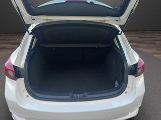 Mazda3 1.5 SKYACTIVD EVOLUTION