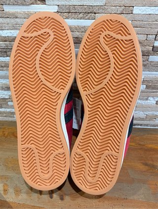 Adidas Campus Talla 42.5 Rojas