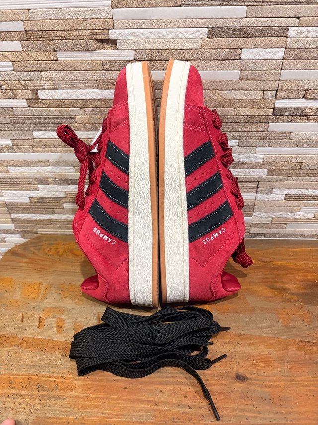 Adidas Campus Talla 42.5 Rojas