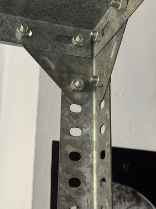 Estantería metálica robusta