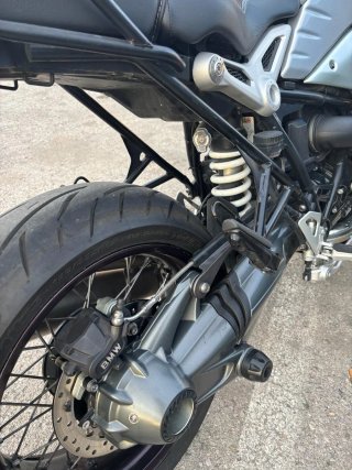 BMW R nineT Negra y Plateada