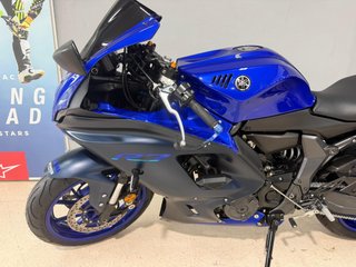 Yamaha R7 Sportbike Manual