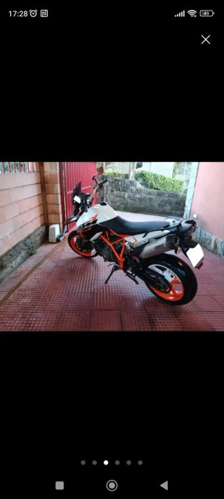 KTM 990 Supermoto Naranja y Blanca