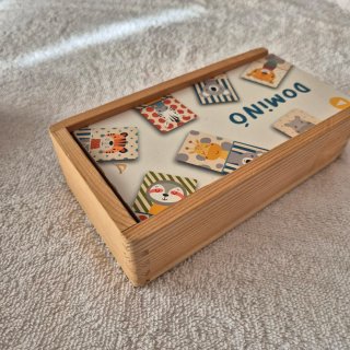 Domino de animales de madera