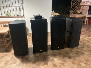 Altavoces DAS y Behringer