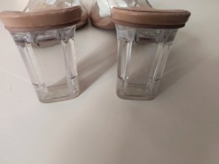 Sandalias transparentes beige