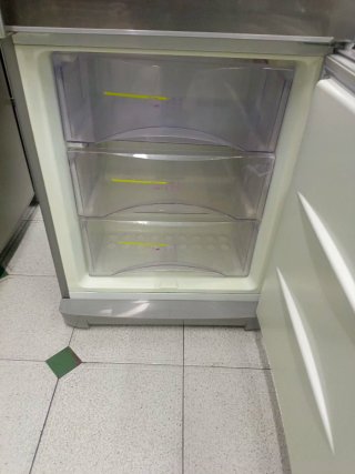 Nevera combi marca Fagor 200/60 A+ con garantía