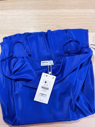 Vestido mini satinado azul eléctrico sin estrenar