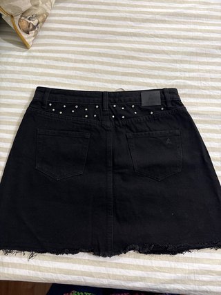 Falda mini Scalpers negra con pedrería