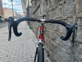 Bicicleta de carretera Giant TCR Roja