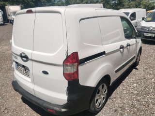 Ford Transit Courier 120.000 kilometros
