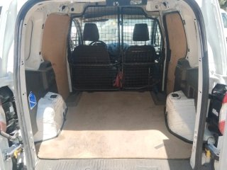 Ford Transit Courier 120.000 kilometros