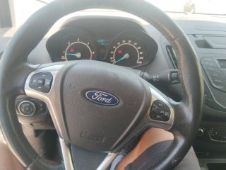 Ford Transit Courier 120.000 kilometros