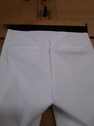 Pantalón blanco Zara